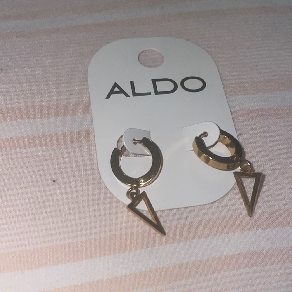 Aldo Huggies hoop